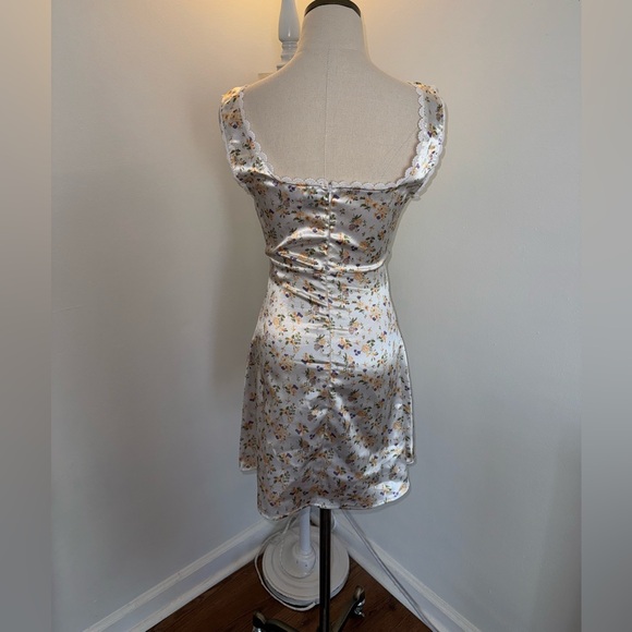 Princess Polly Women’s 4 White Floral Berlin Satin Mini Dress - Picture 6 of 10